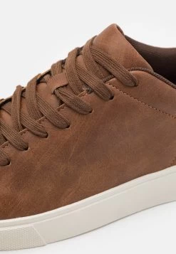 Pier One Unisex - Trainers - Cognac -Shoe Style Sales 1ede9a8d3f614add9e57eb38fcd5178b