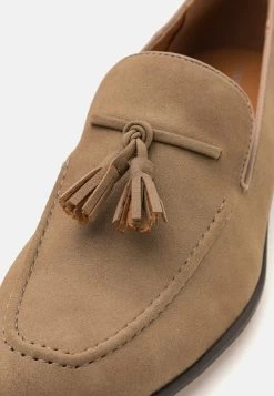 Pier One Slip-Ons - Beige 13 Pier One Slip-Ons - Beige -Shoe Style Sales 28b9cc49a5f34833a634a2886209eaea