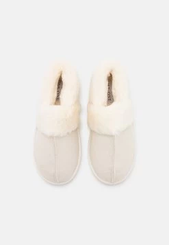 Pier One Slippers - White 13 Pier One Slippers - White -Shoe Style Sales 2a373f3587ba435e8e5e4cd25a8edf0e