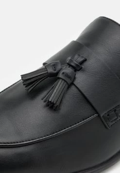 Pier One Slip-Ons - Black -Shoe Style Sales 57dfea32918941a9badf46187e5c3ab9