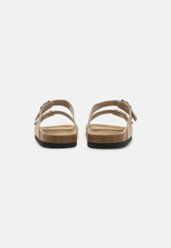 Pier One Leather Unisex - Slippers - Beige 10 Pier One Leather Unisex - Slippers - Beige -Shoe Style Sales 5c08a27821fd48c5b7a8f15fb878043f