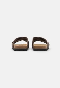 Pier One Unisex - Slippers - Brown -Shoe Style Sales b64bd94841374f58a4a8e2cf13040258