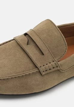 Pier One Unisex - Moccasins - Olive 13 Pier One Unisex - Moccasins - Olive -Shoe Style Sales b83ce5023459458684cd77d6054024cf