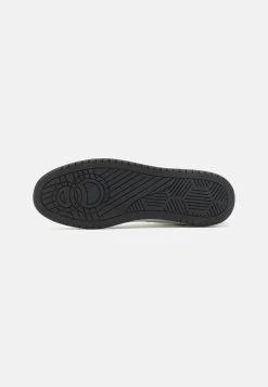 Pier One High-Top Trainers - White 12 Pier One High-Top Trainers - White -Shoe Style Sales b98de9289b1945838b350d2c517e1dab