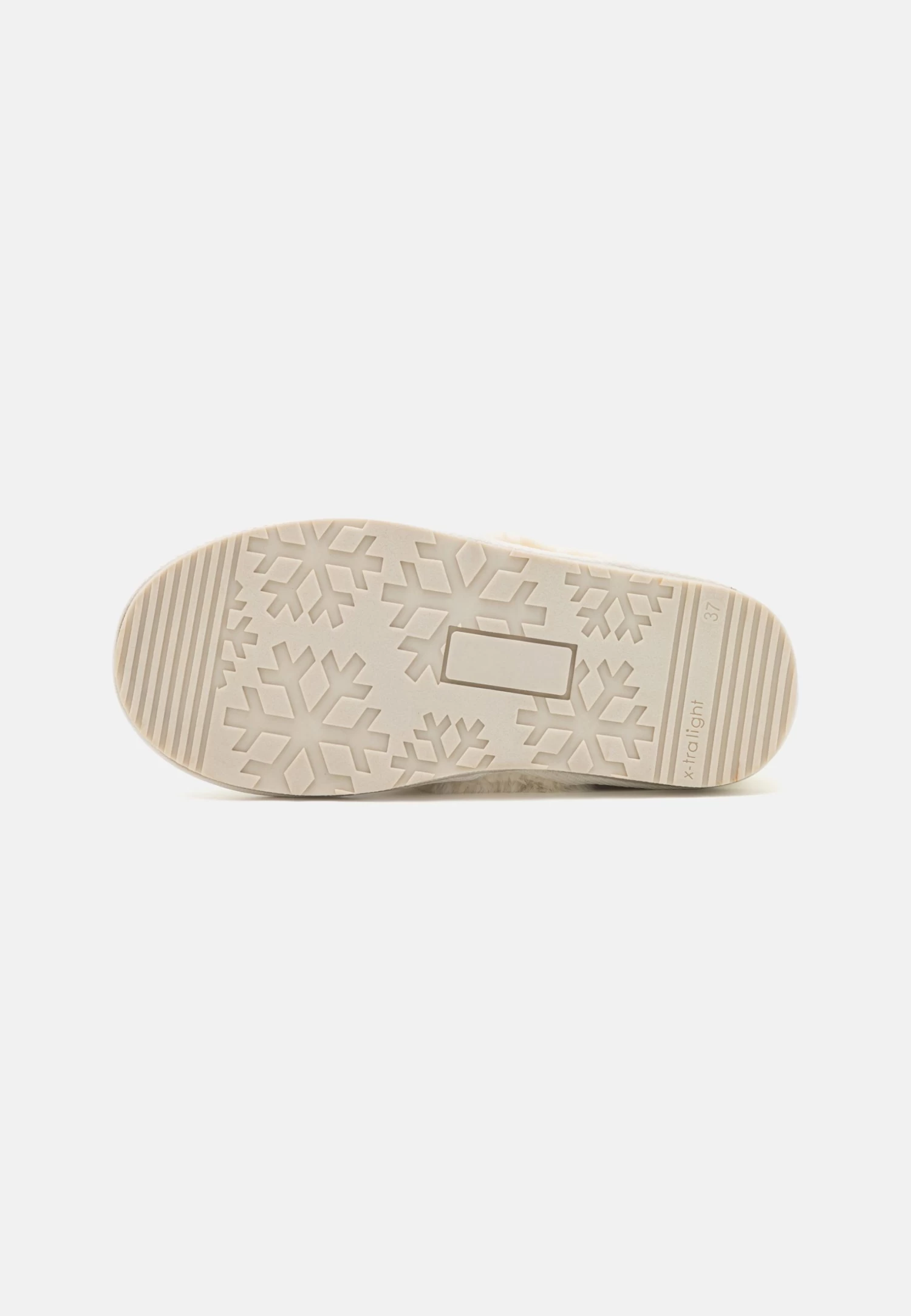 Pier One Slippers - White 7 Pier One Slippers - White - Image 5